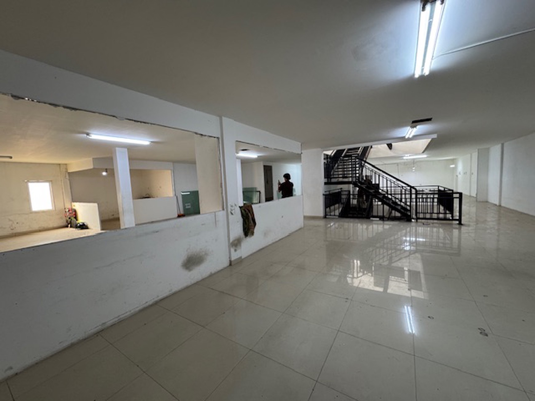 Gudang & Kantor Jl Plumpang Semper, Rawa Badak, Koja