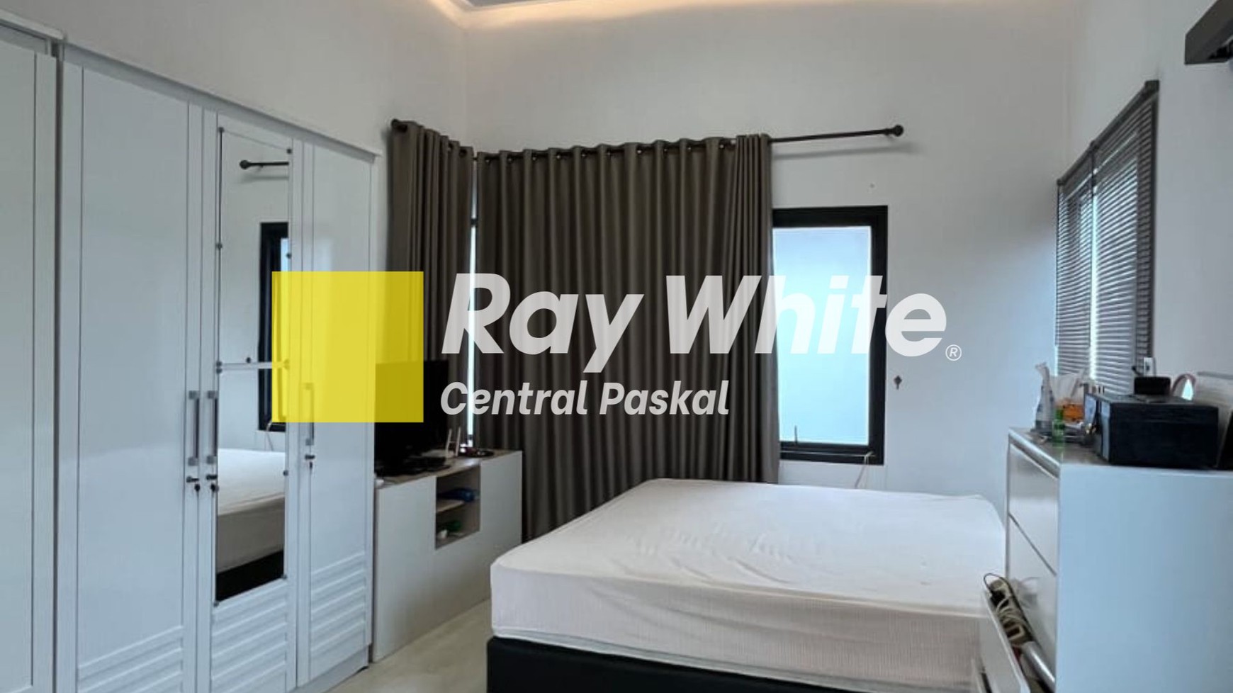Rumah Minimalis Modern di Setra Regency Bandung