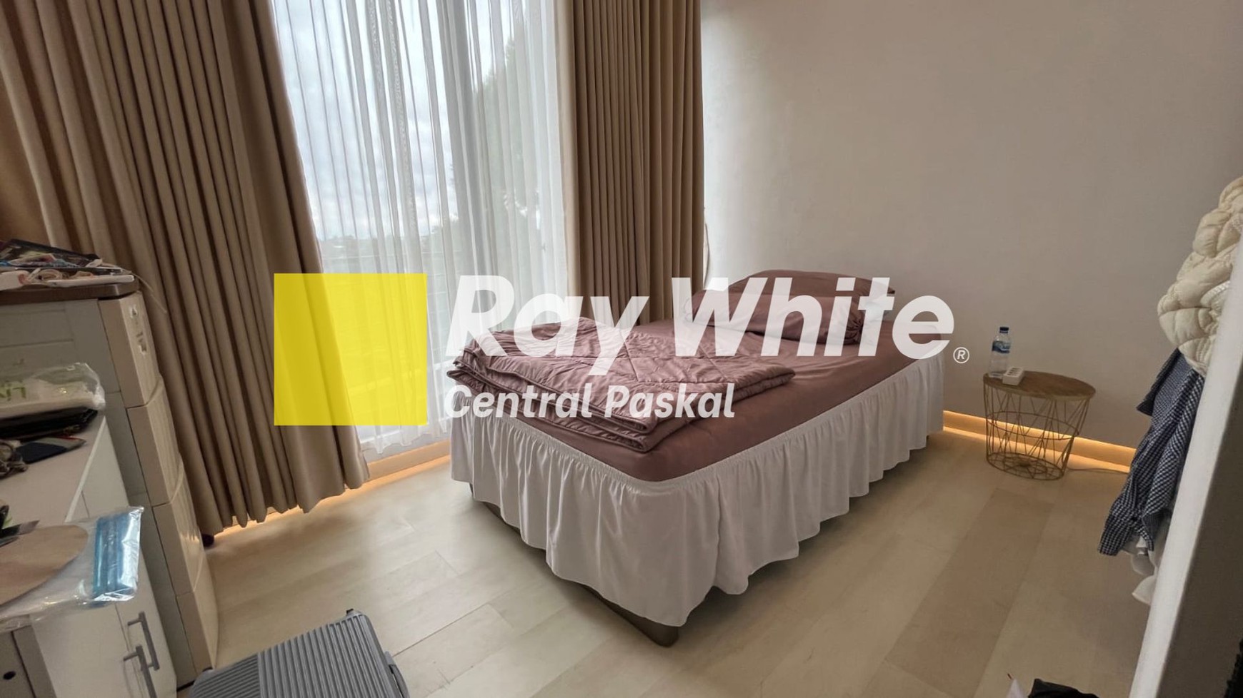 Rumah Minimalis Modern di Setra Regency Bandung