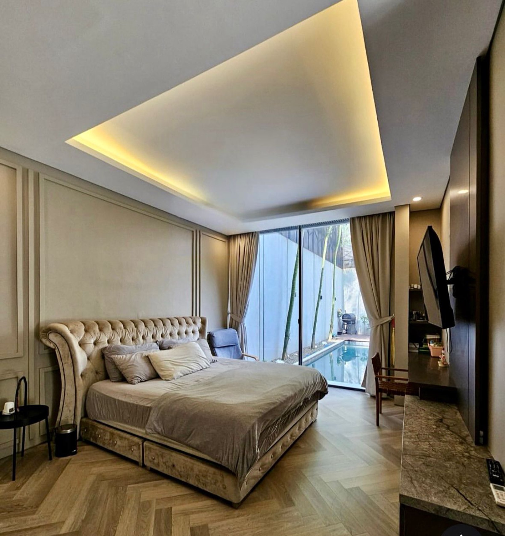 Rumah Mewah Bintaro Jaya KT 5 KM 3 dengan Luas Tanah 284 Luas Bangunan 254 Pool di dalam Surat SHM