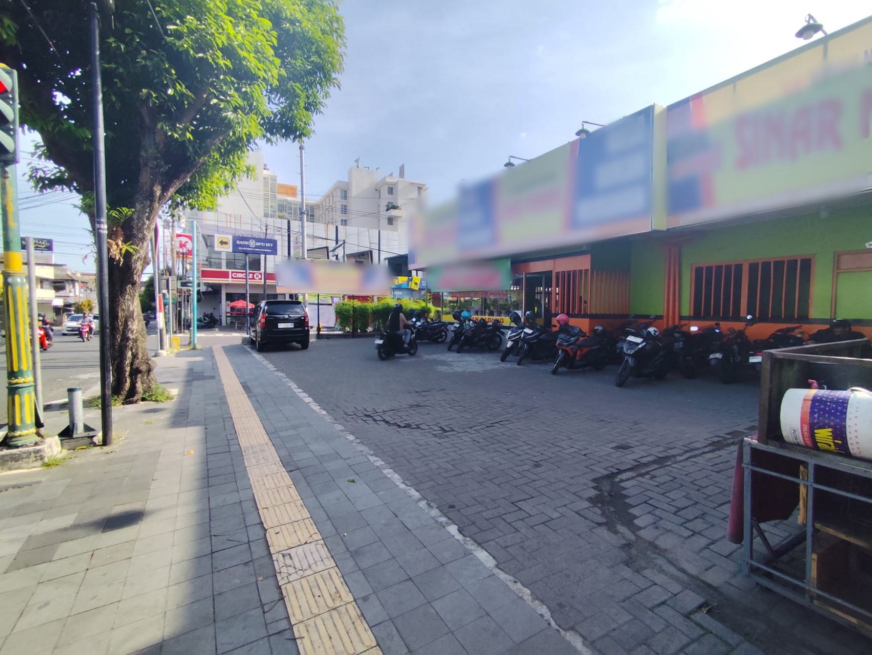 Tanah & Bangunan 491 Meter Persegi Dekat Hotel Jambu Luwuk Dan RS Bethesda Lempuyangan Yogyakarta