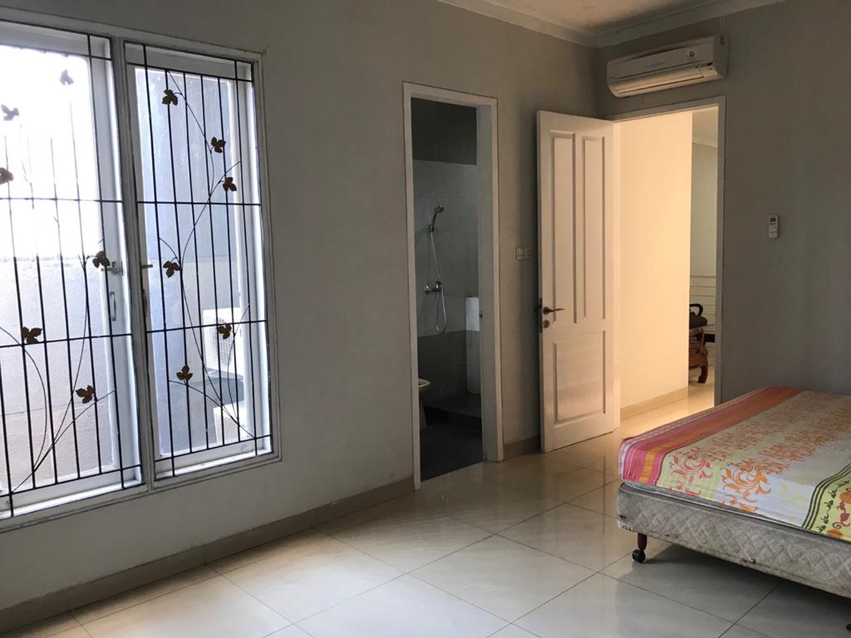 Disewa Rumah Siap Huni Lokasi Strategis Di Kebayoran Baru, Jakarta Selatan