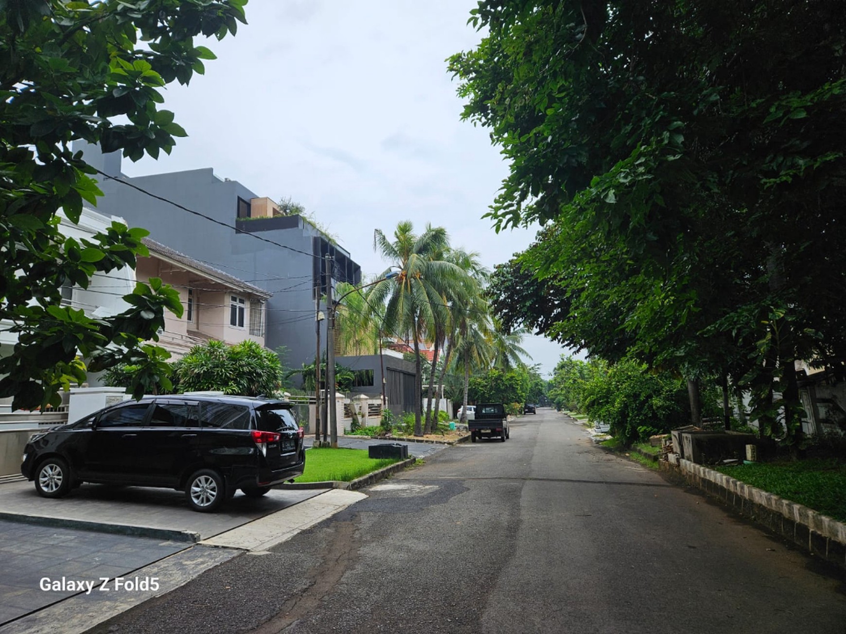 Rumah asri Ancol timur