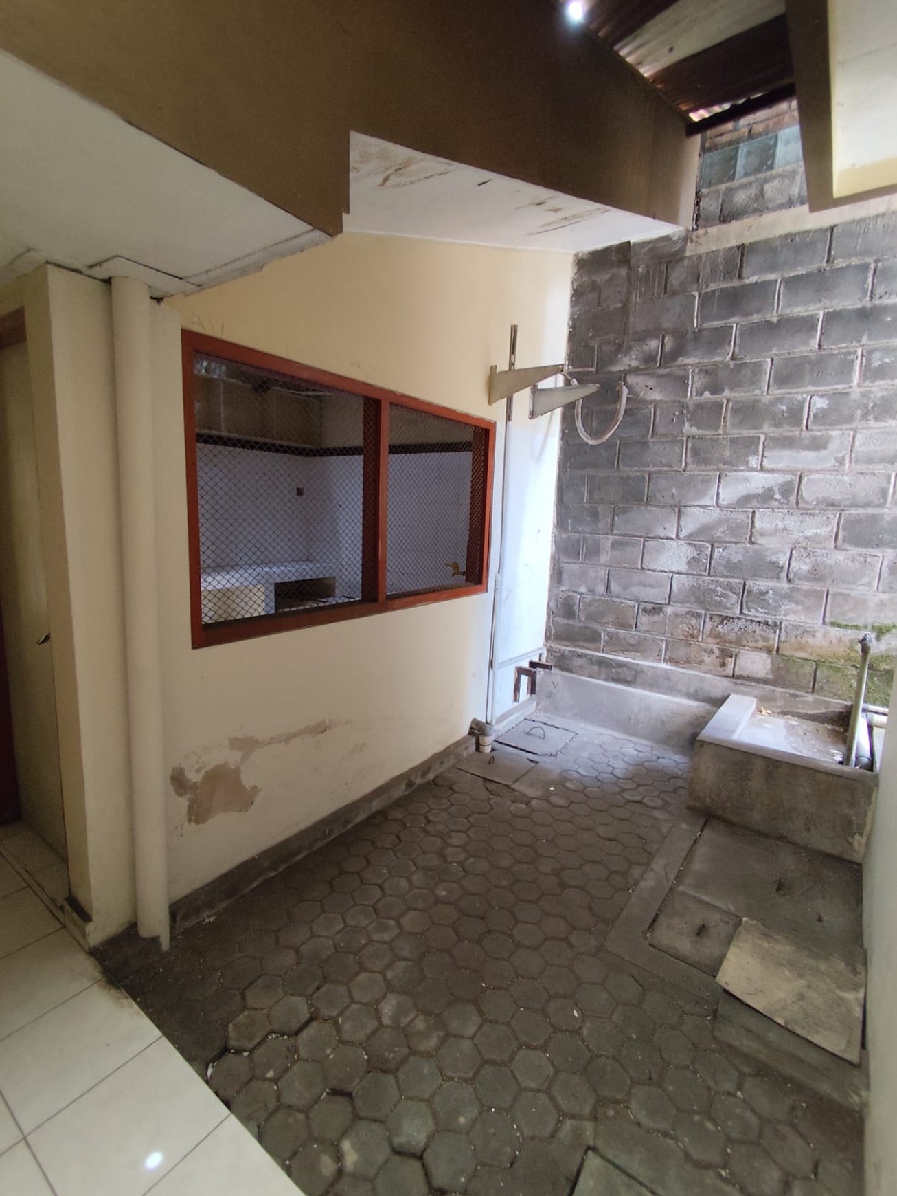 Ruko 306 Meter Persegi, Lokasi Dekat SMK Muhammadiyah 3 Yogyakarta