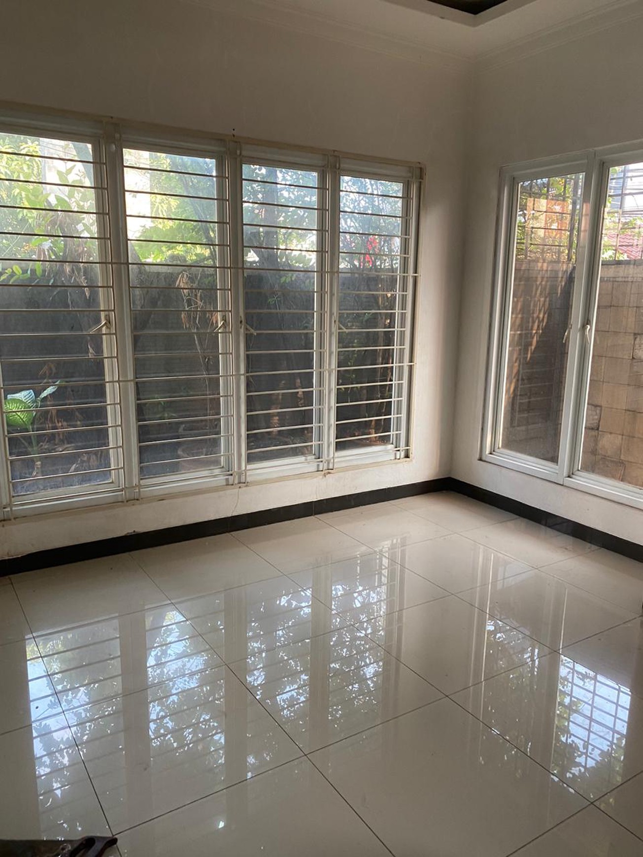 Rumah Dijual di Jalan Mampang Prapatan Tegal Parang Mampang Prapatan Jakarta Selatan