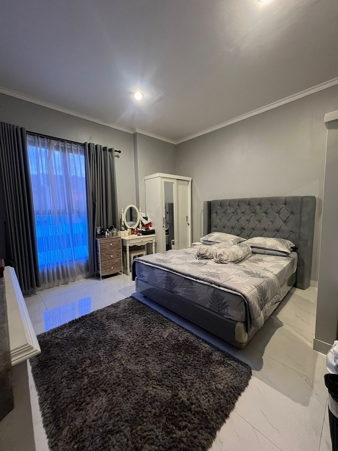 RUMAH DEKAT PINTU TOL CIPUTAT