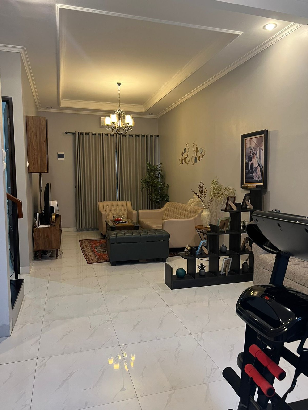 RUMAH DEKAT PINTU TOL CIPUTAT