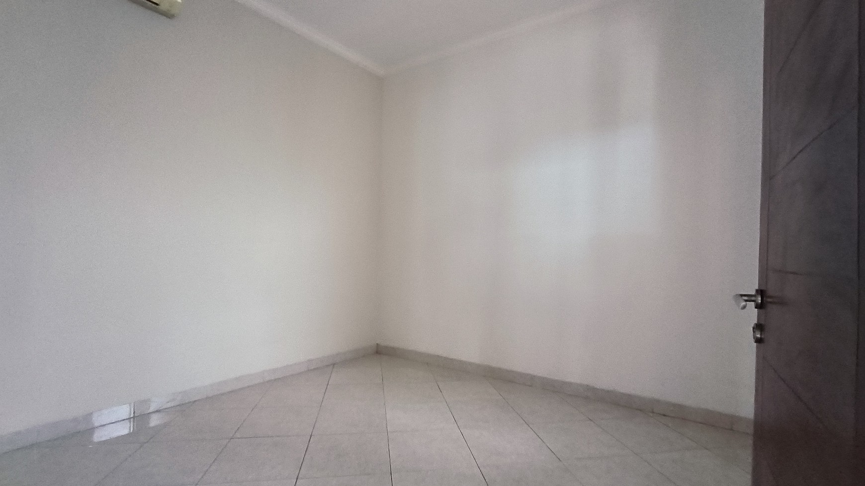 RUMAH DALAM CLUSTER SIAP HUNI