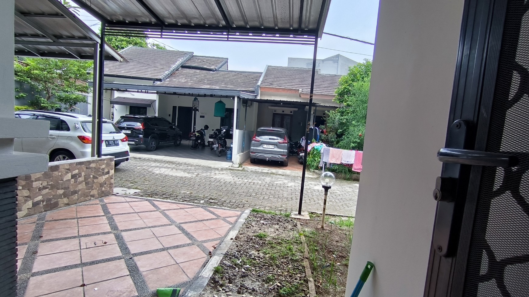 RUMAH DALAM CLUSTER SIAP HUNI