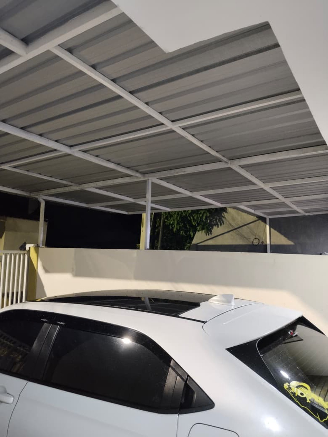 Rumah Modern di Surabaya Timur - Free Canopi & Furnish !