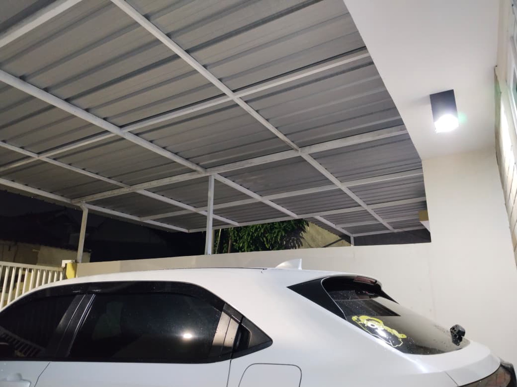 Rumah Modern di Surabaya Timur - Free Canopi & Furnish !