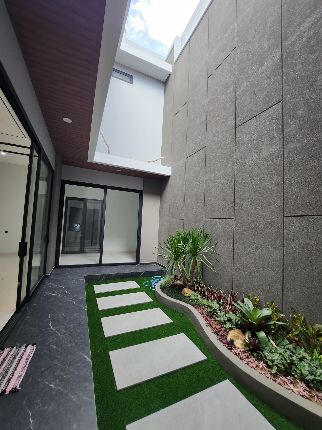 Dijual Rumah Baru Newton Hill Citraland Surabaya Lokasi Premium Dekat Pakuwon Indah, Graha Family, Dian Istana, Pakuwon Mall