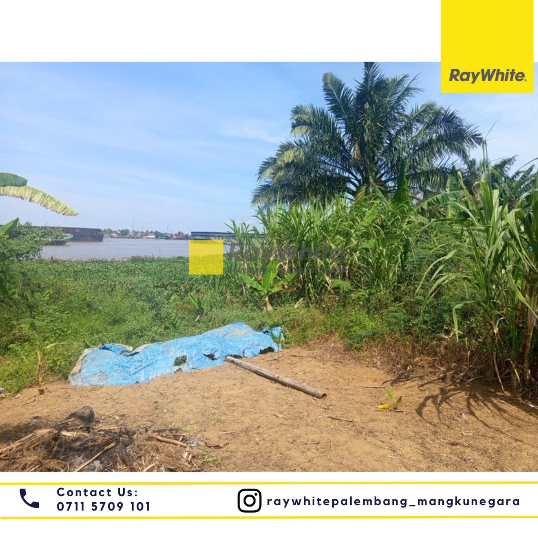 Tanah di Pinggiran Sungai Musi Palembang