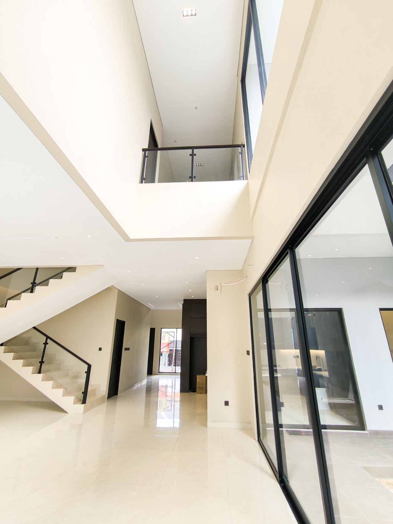 Rumah dalam cluster,swimming pool di Bintaro Jaya 7