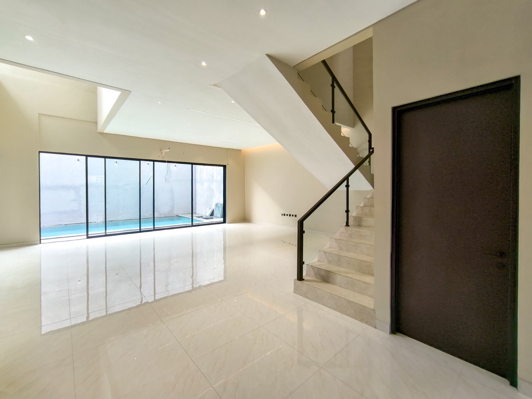 Rumah dalam cluster,swimming pool di Bintaro Jaya 7
