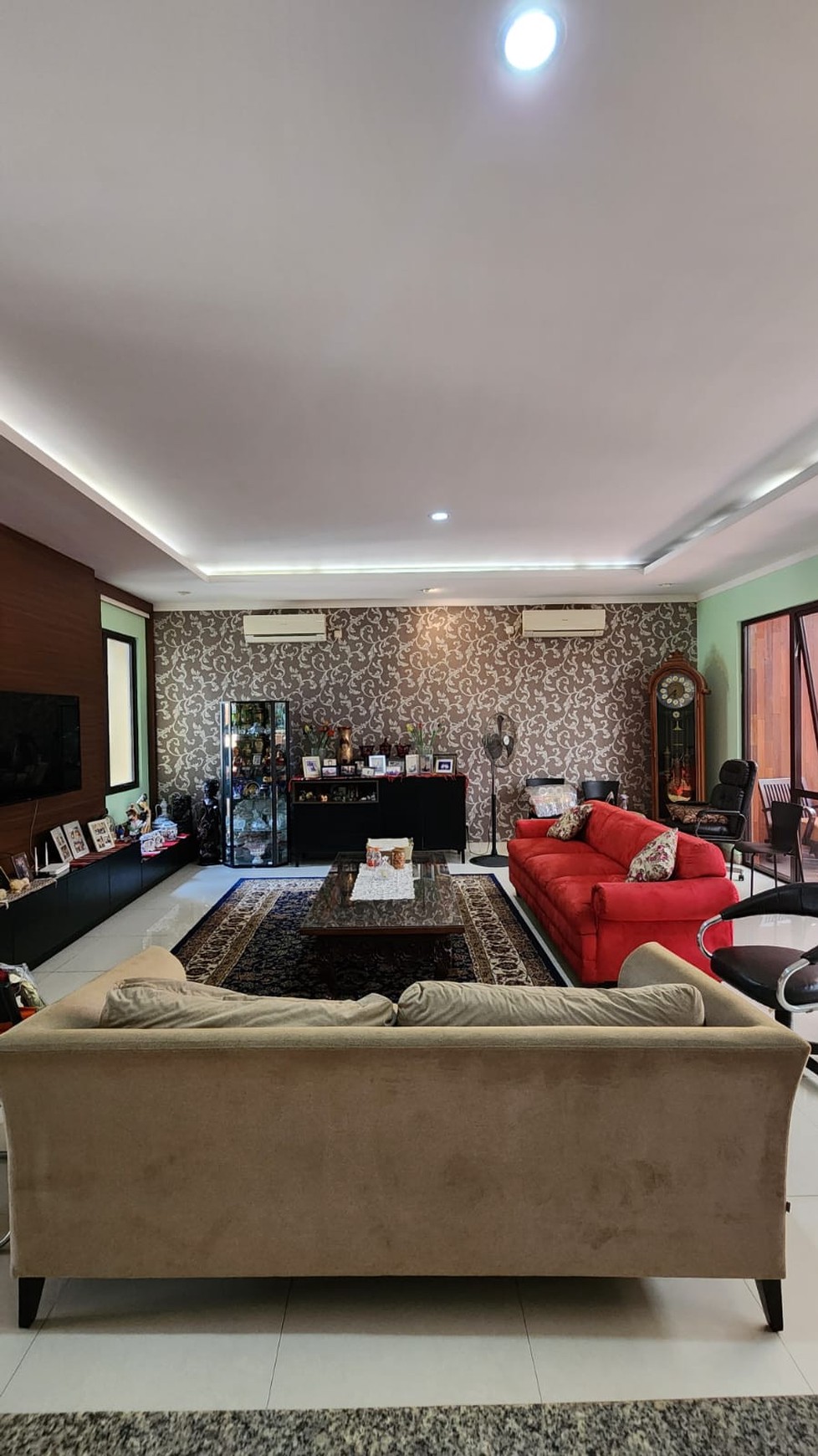 Rumah Bagus,dalam cluster ,ada taman main di Bintaro Jaya 7