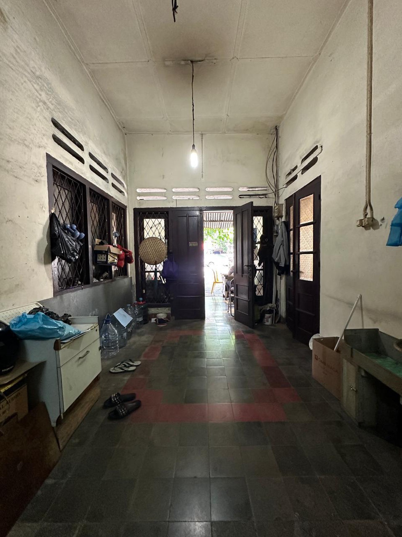 Bangunan Hitung Tanah, Di Daerah Daan Mogot