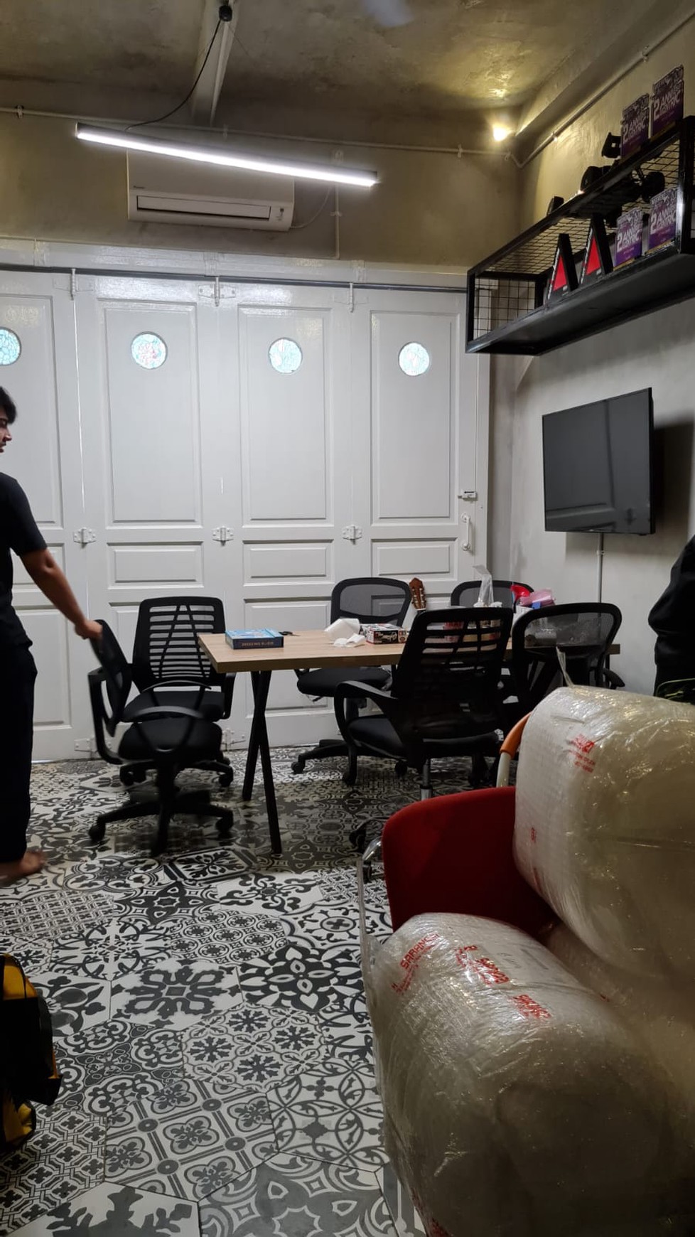 Turun harga rumah di Puspita Loka BSD