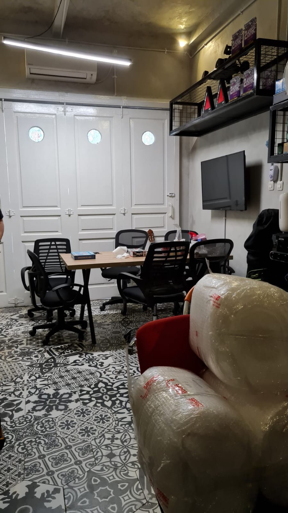 Turun harga rumah di Puspita Loka BSD