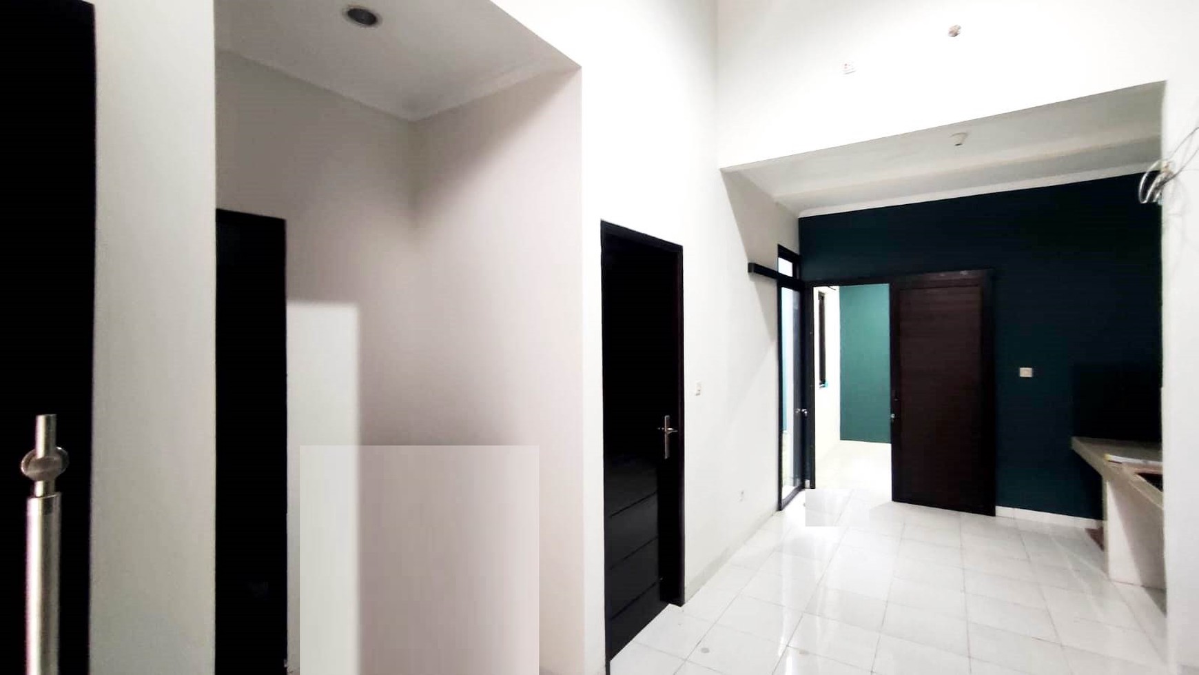 Rumah Baru Renovasi, Minimalis, Siap huni, Lokasi strategis di Ceger