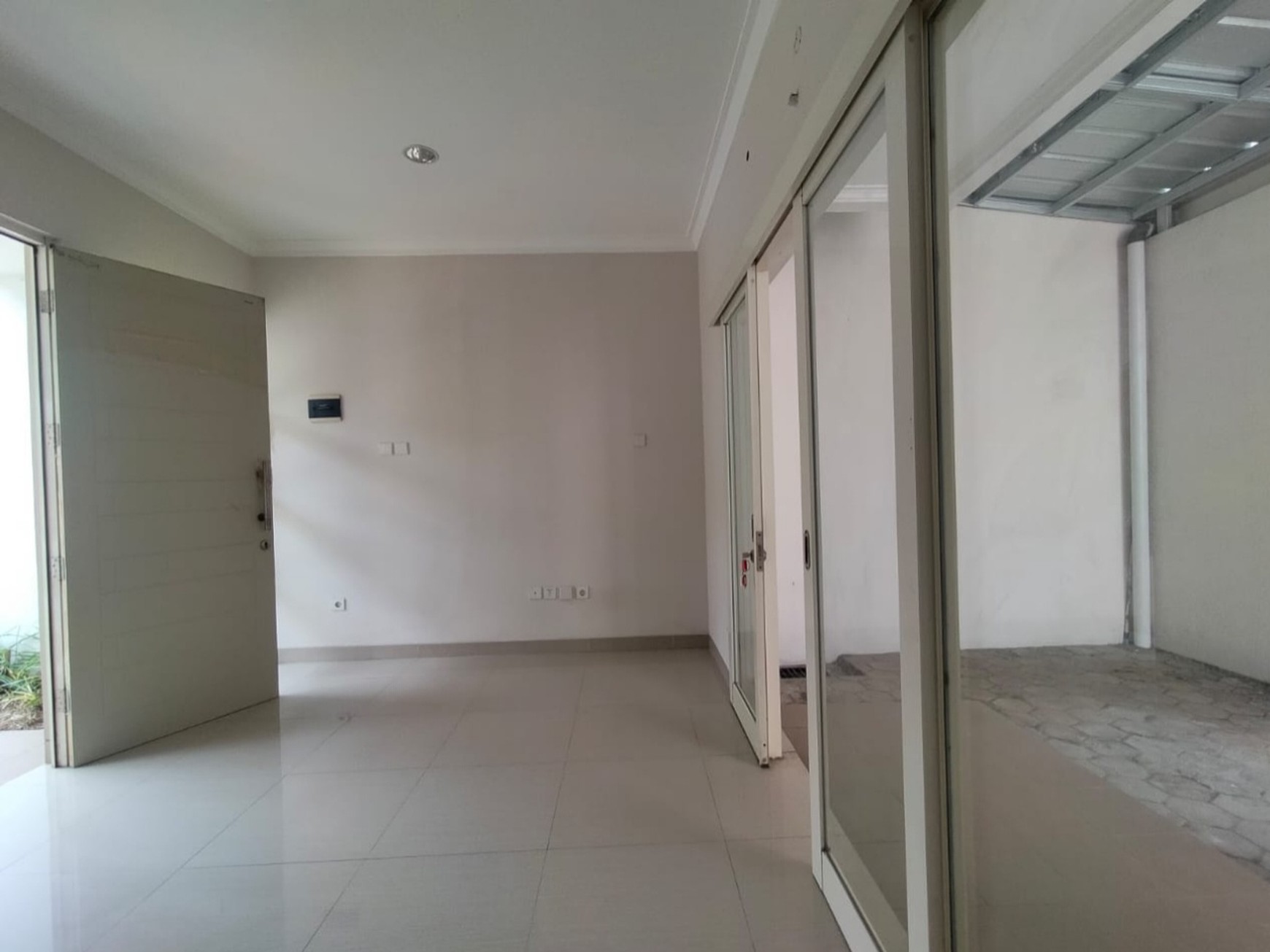 Dijual Rumah 2 Lantai di Grand Wisata Cluster Monte Aviolo - Strategis, Aman & Nyaman