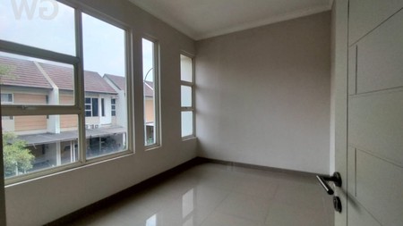 Rumah Dijual 2 Lantai di Grand Wisata Cluster Monte Aviolo - Strategis & Aman.
