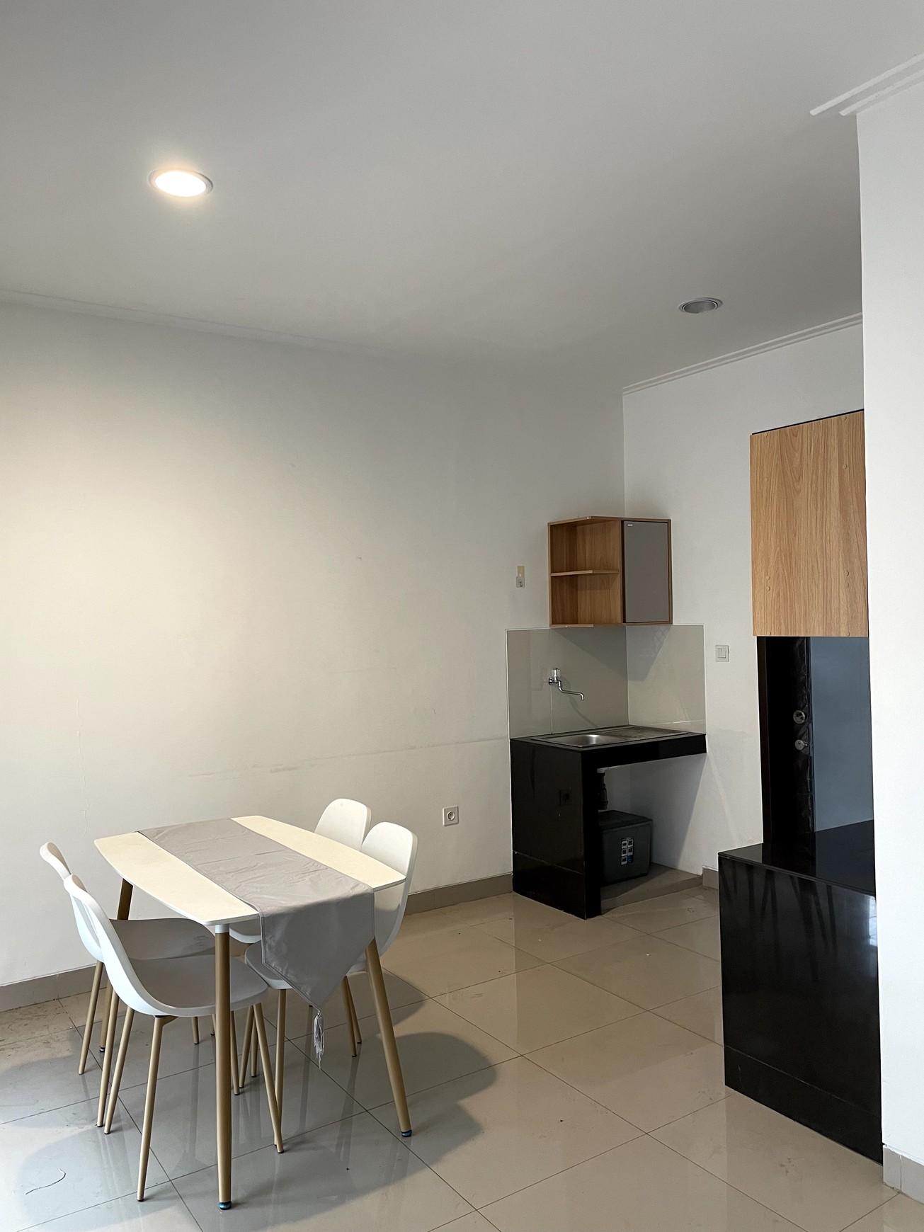 DIJUAL RUMAH MINIMALIS di PIK 2