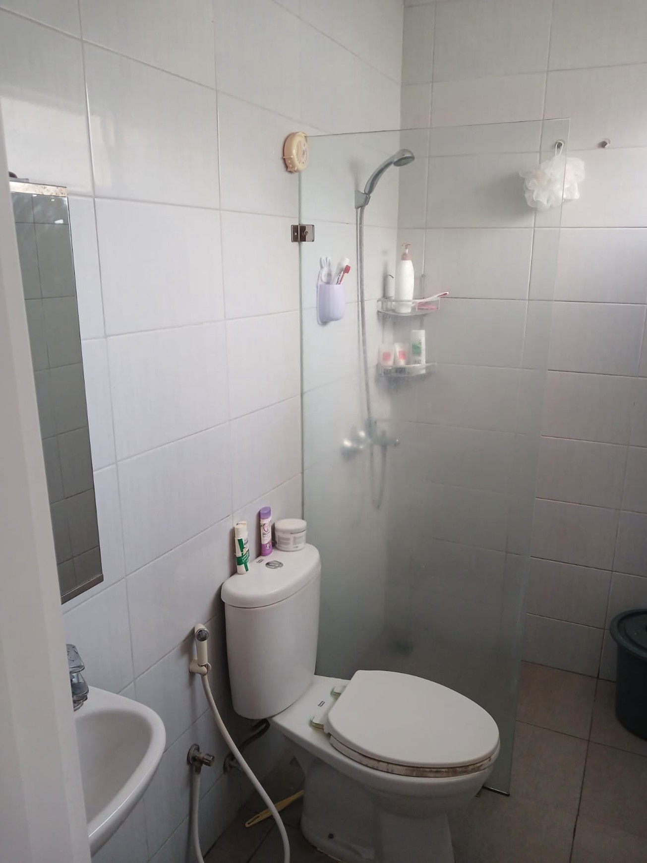 Rumah Minimalis lokasi strategis di Ciputat.