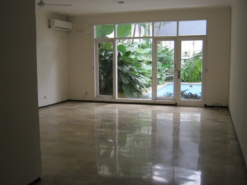 Rumah Disewakan Cocok Untuk Ekspatriate Lingkungan Yang Nyaman Lokasi Di Kemang, Jakarta Selatan