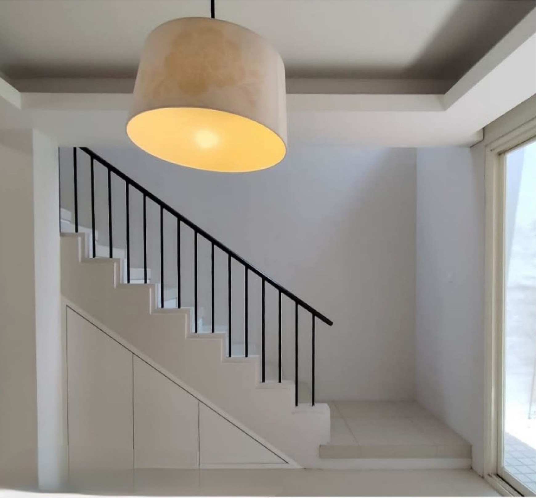 Dijual Rumah Baru Dian Istana Mocca Verbana Bonus Semi Furnished New Modern Dekat Graha Family, Pakuwon Mall