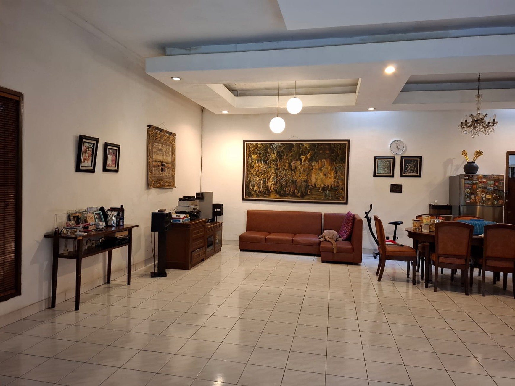 Dijual Rumah dan Kost Terjangkau di Jl. Tebet Barat - Investasi Menjanjikan di Lokasi Strategis