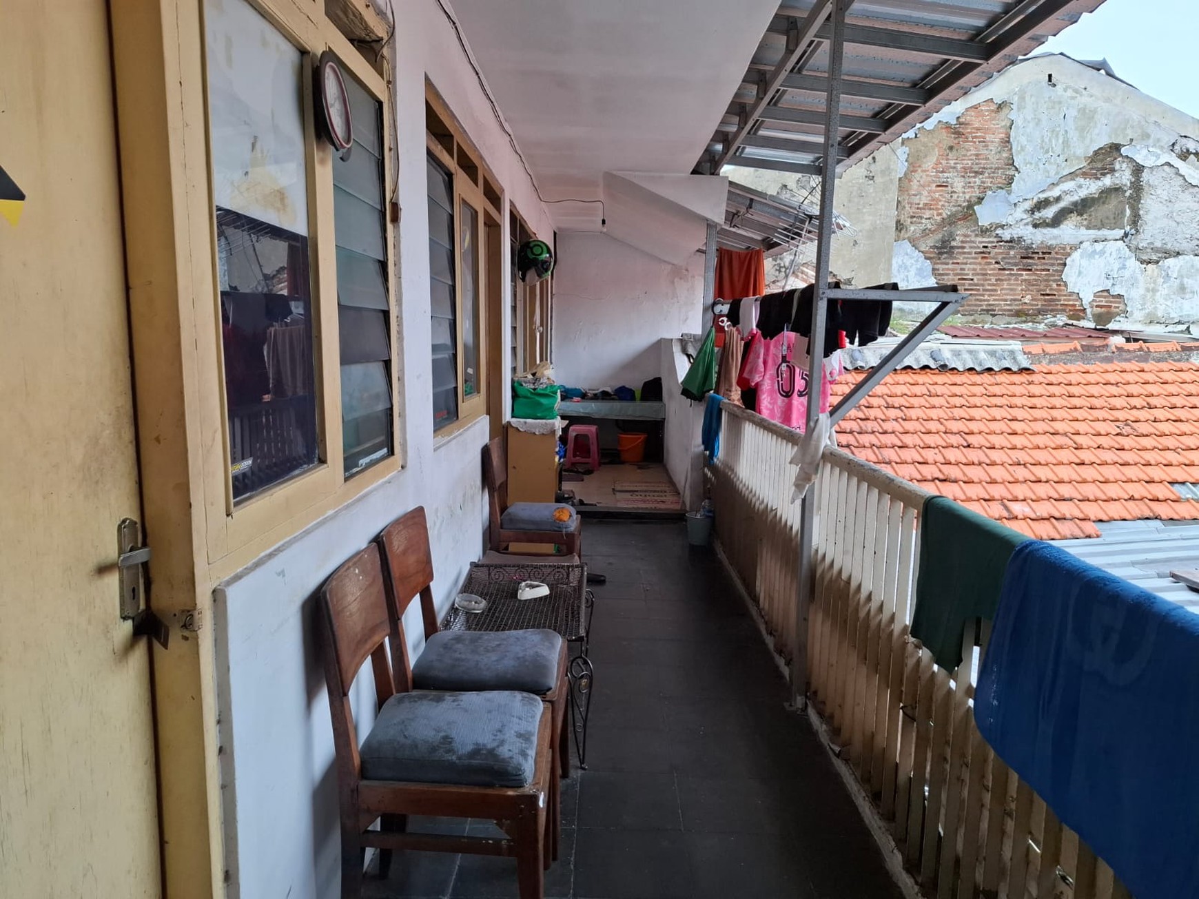 Dijual Rumah dan Kost Terjangkau di Jl. Tebet Barat - Investasi Menjanjikan di Lokasi Strategis