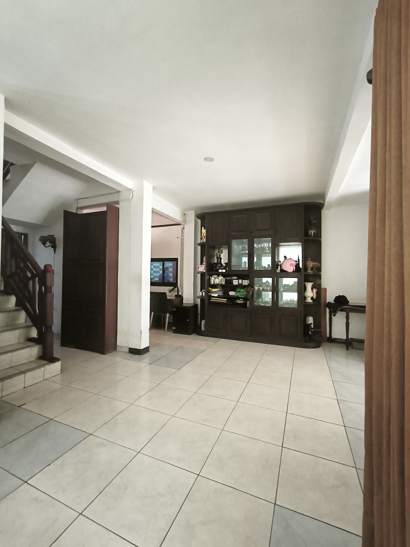 Rumah Lokasi Strategis di Jl. Pondok Emas , Pondok Pinang Jakarta Selatan