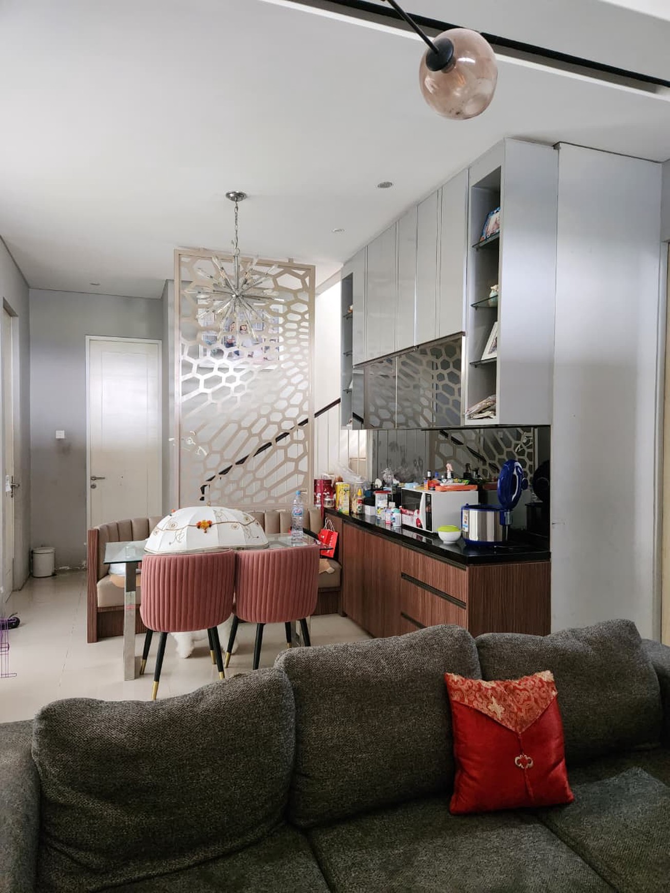 Harga 2M-an Full Furnished Royal Residence Wiyung