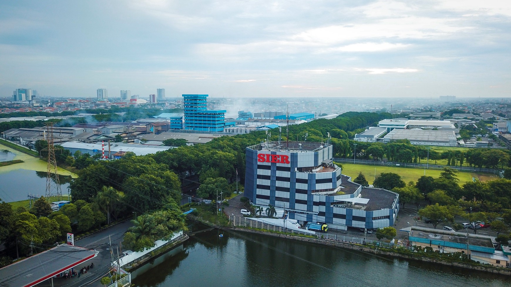 Warehouse Near Main Roads in Rungkut Area