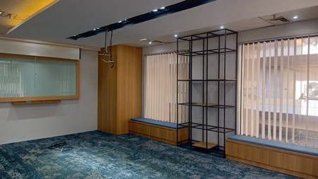 Office Menara Thamrin Jakarta Pusat 340 sqm, partition, strategis  berjarak  600 meter ke MRT station, dan 200 meter ke Sarinah