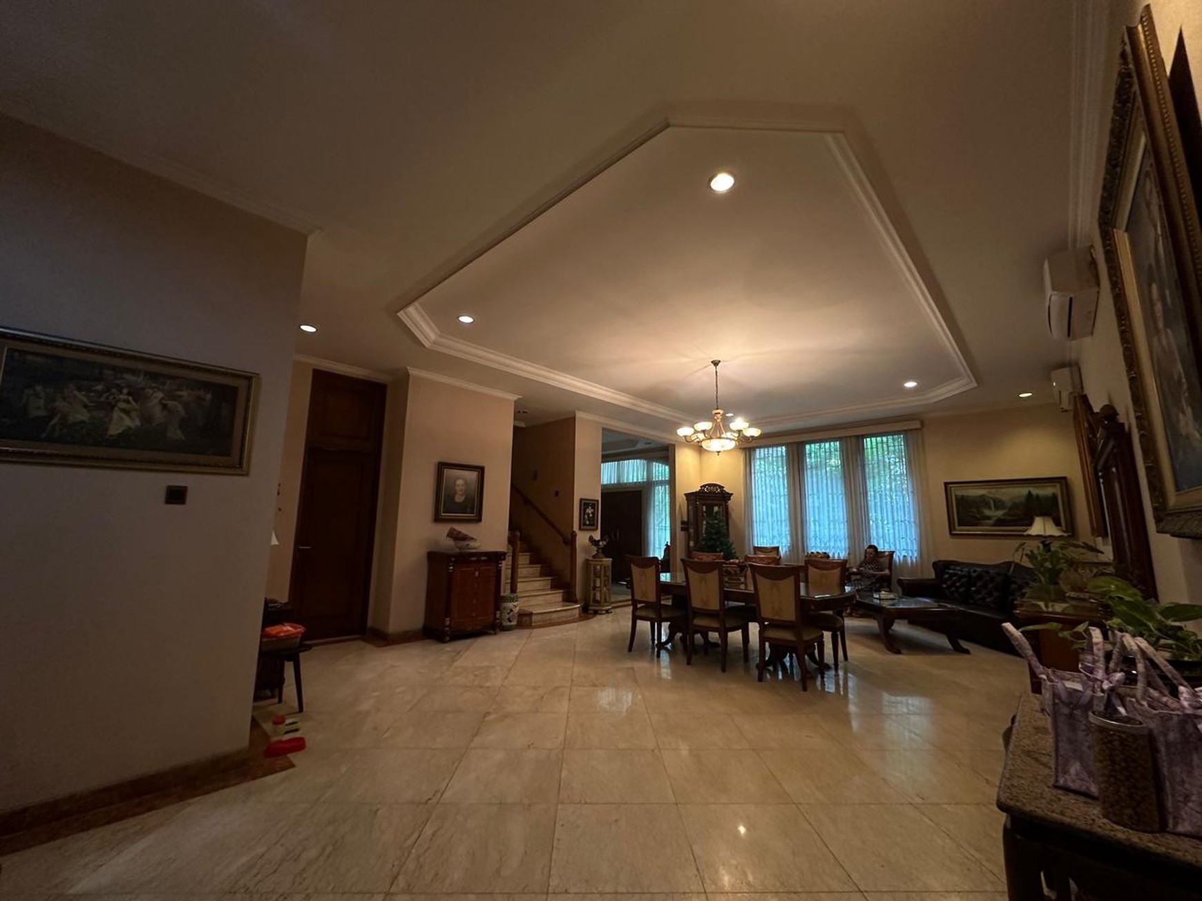 Dijual Rumah di Jl Sungai Sambas Bangunan 2 Rumah - Kramat Pela, Kebayoran Baru, Jakarta Selatan