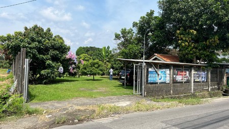Tanah Pekarangan 1443 Meter Persegi Lokasi Dekat Bandara Adi Sucipto, Berbah, Sleman