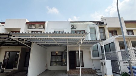 Rumah sudah renov harga murah di Emerald Town House Bintaro