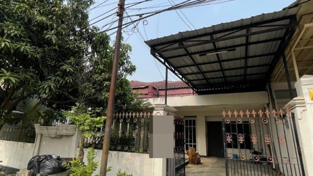 Dijual Rumah Surabaya Barat Jl. Satelit. Lokasi strategis, nyaman, dan siap huni!
