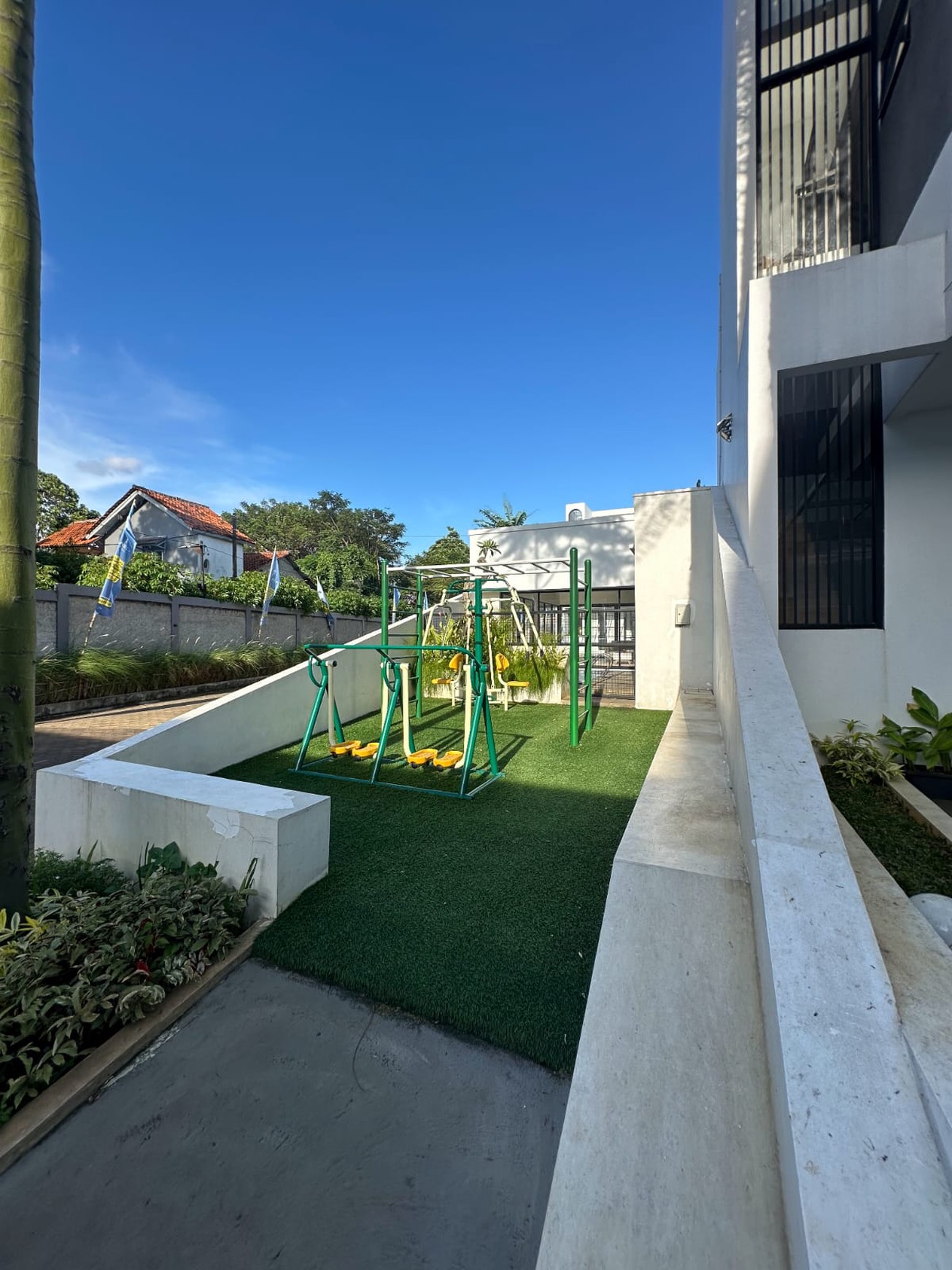 Rumah Bagus Di Candela Residence, Jl Kemini Raya Pondok Cabe