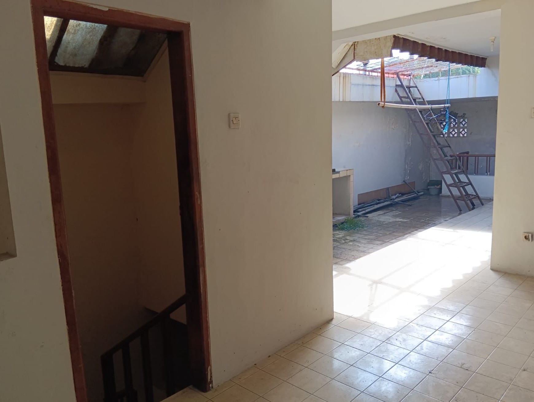 Rumah Bagus Di Jl Pinang Emas Pondok Indah Jakarta Selatan