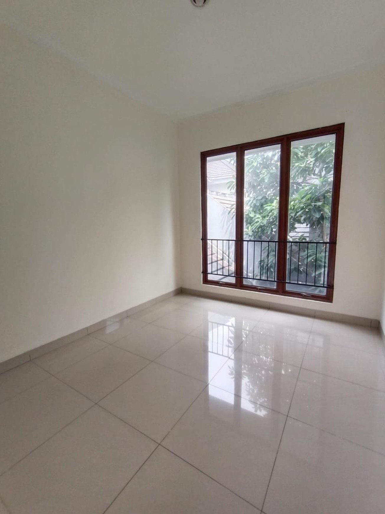 Rumah Bagus Di Fortune Belleza Graha Raya Bintaro Jaya