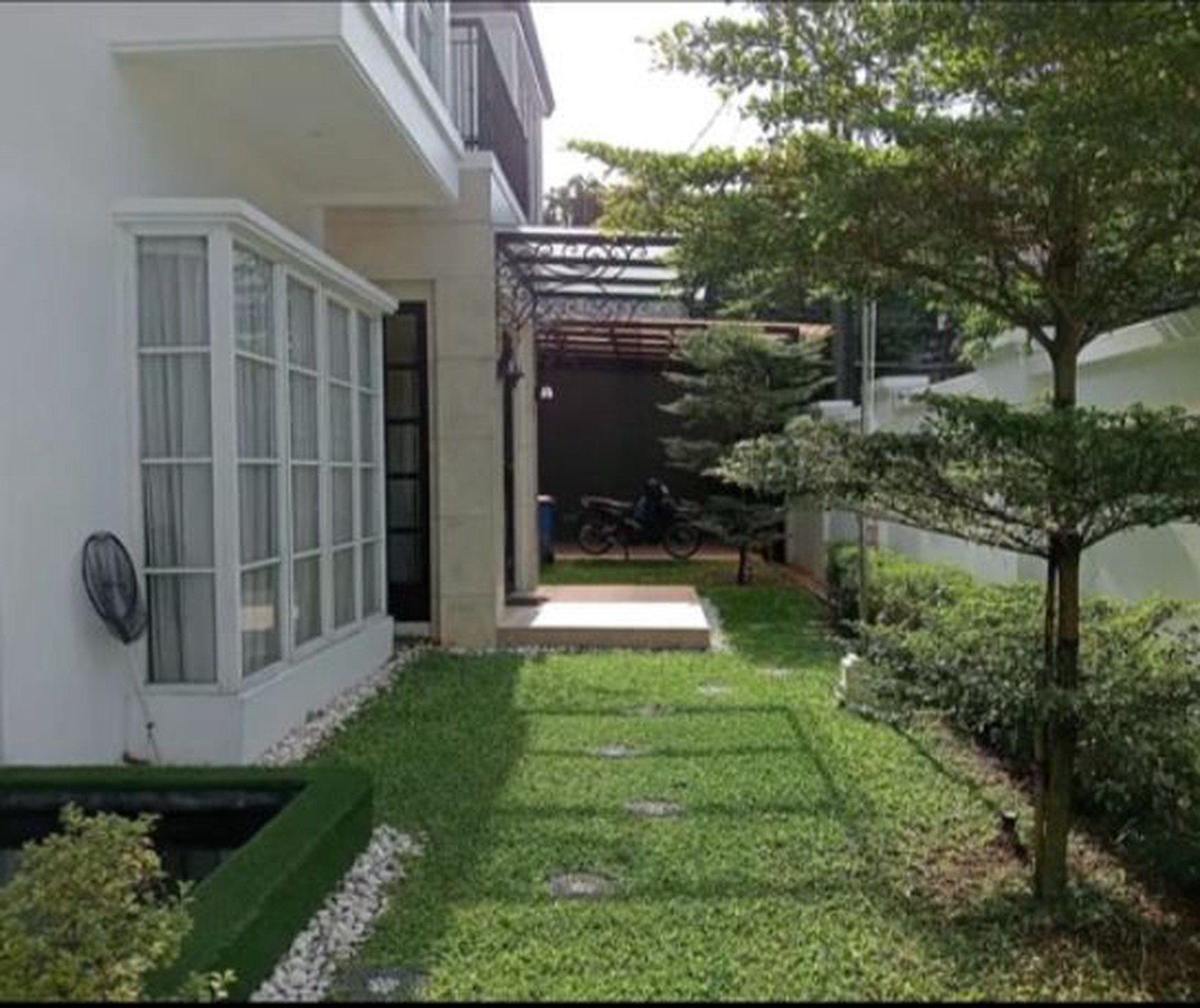 Rumah Bagus Di Jl Melati Kebagusan Jakarta Selatan