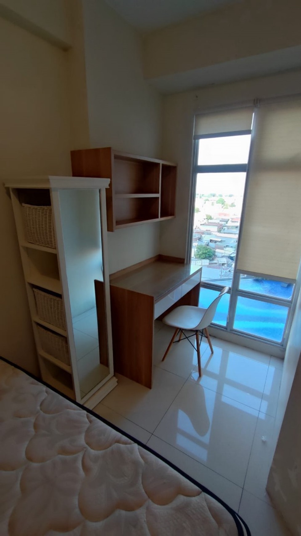 Sewa Apartemen Full Furnished dengan Good View di Gunawangsa Tidar Tower A Lantai 09