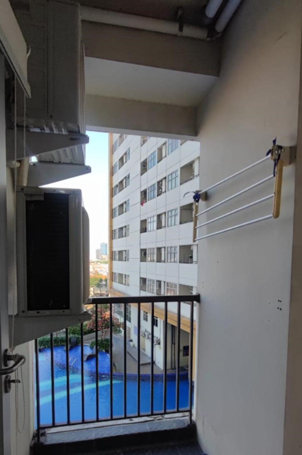 Sewa Apartemen Full Furnished dengan Good View di Gunawangsa Tidar Tower A Lantai 09