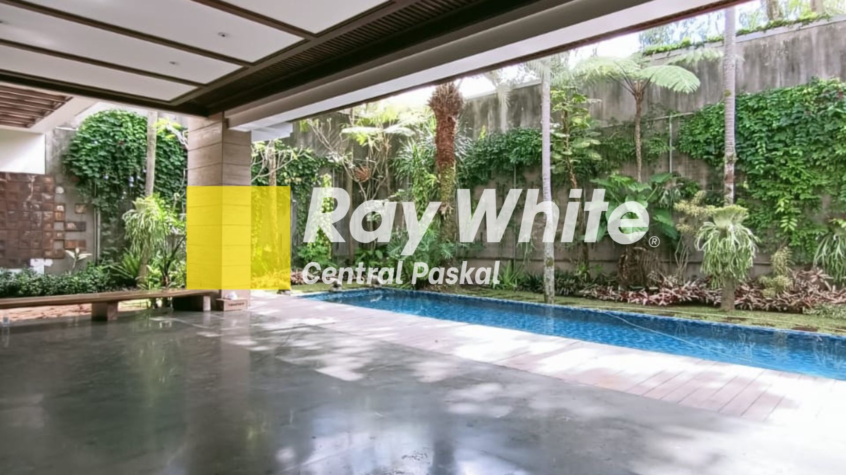 Rumah Mewah di Sayap Dago + Pool 