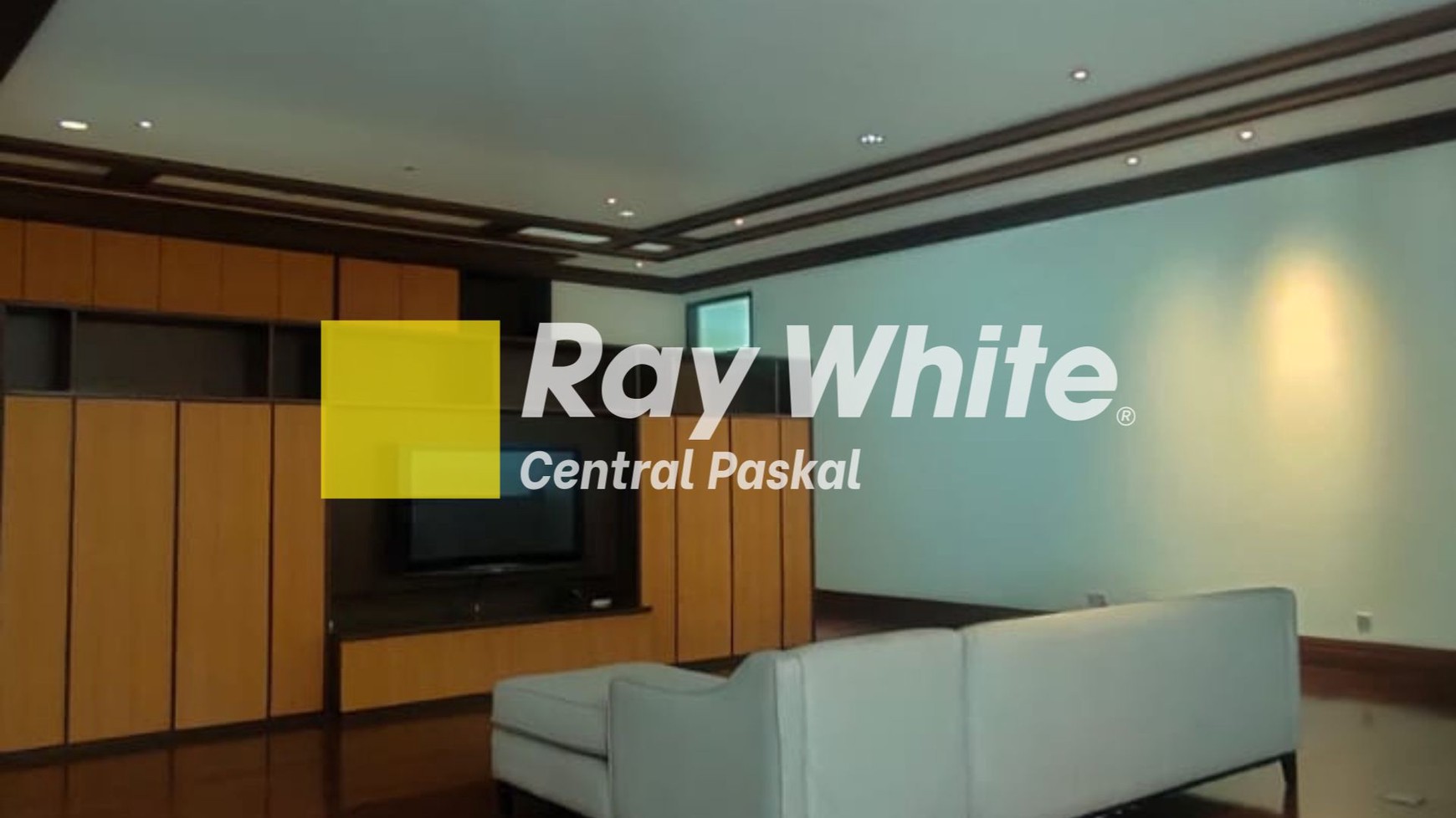 Rumah Mewah di Sayap Dago + Pool 
