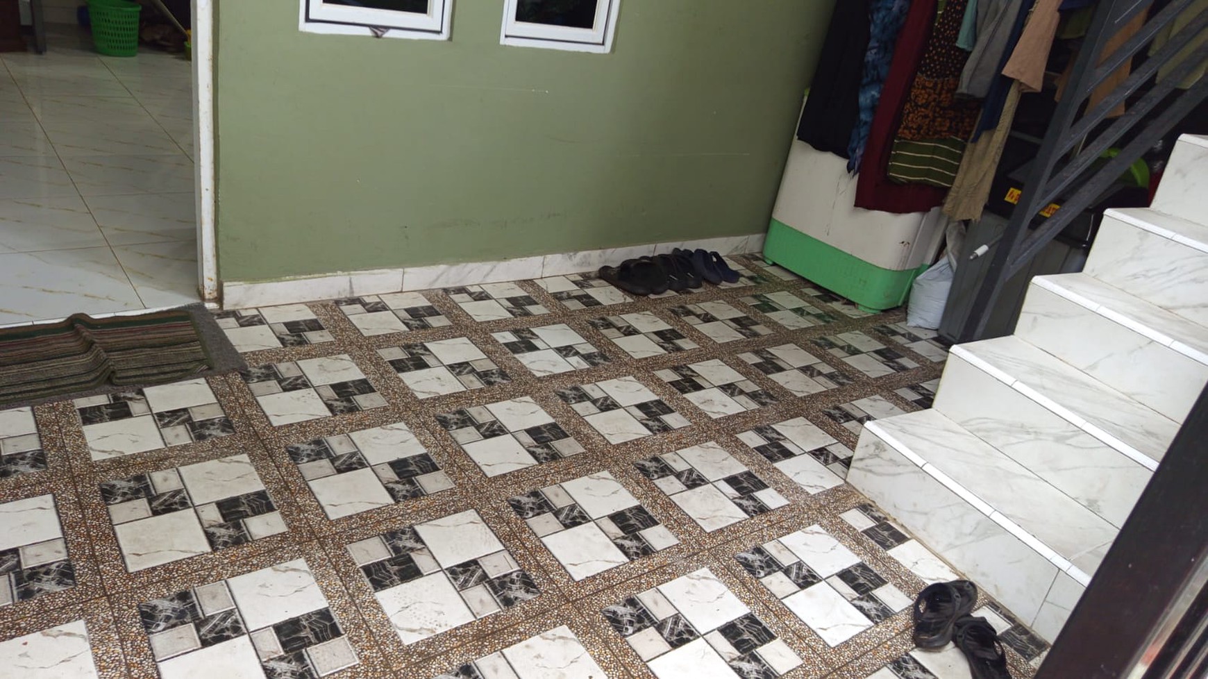 Kos2an 3 Lantai Full Furnished Dilengkapi AC, Di Bukit Duri, Tebet