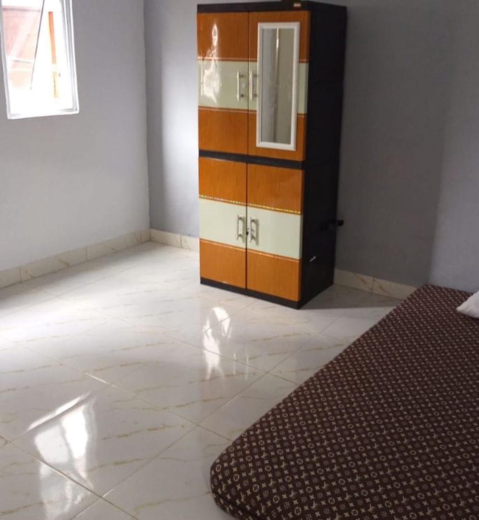 Kos2an 3 Lantai Full Furnished Dilengkapi AC, Di Bukit Duri, Tebet